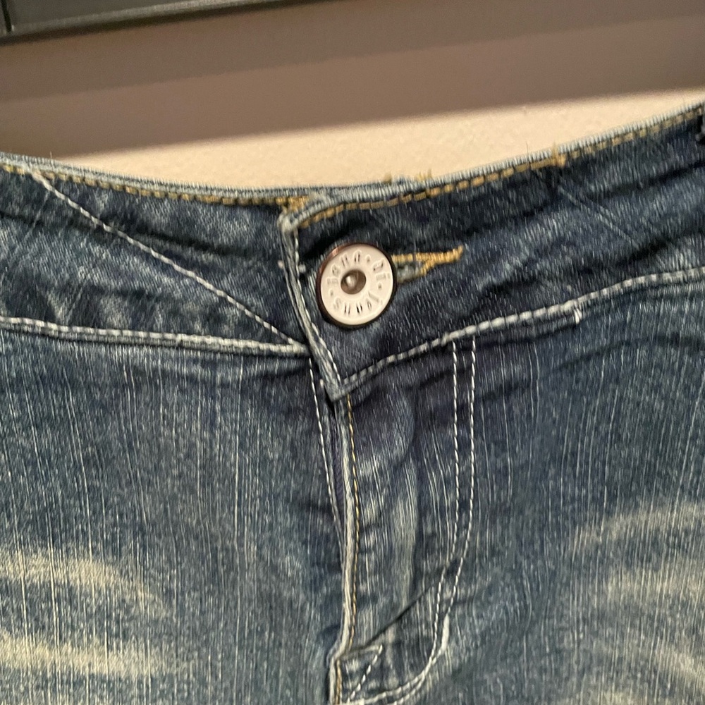 Zana Di Classic Blue Jean Shorts - Picture 4 of 6